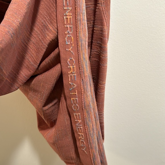 Lululemon Racer Tank - Picture 3 of 7